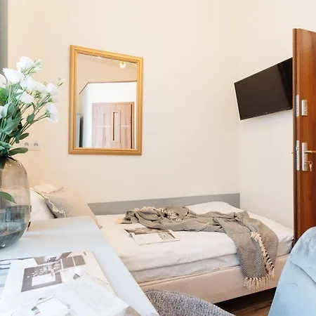 Sapphire By Loft Affair Hostel *